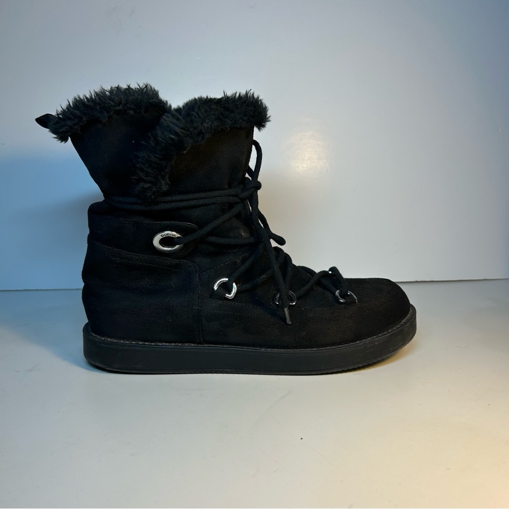 Guess Arina Women’s Faux Fur Lace-up Black Suede Moon Boots Winter Boots. Size 8